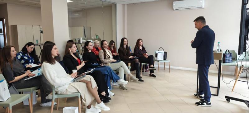 В Ростове-на-Дону 31 марта прошёл семинар на тему «Новая эра биорепарантов в косметологии».